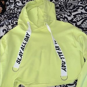 Slay All Day Cropped sweatshirt (Large)